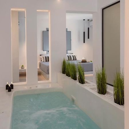 Linea Luxury Suites Fira  Ngoại thất bức ảnh