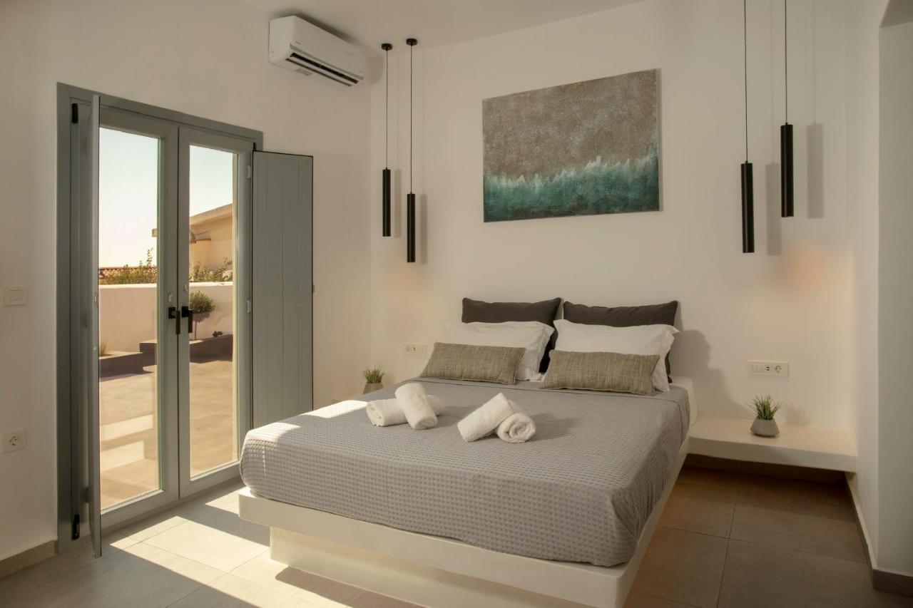 Linea Luxury Suites Fira  Ngoại thất bức ảnh
