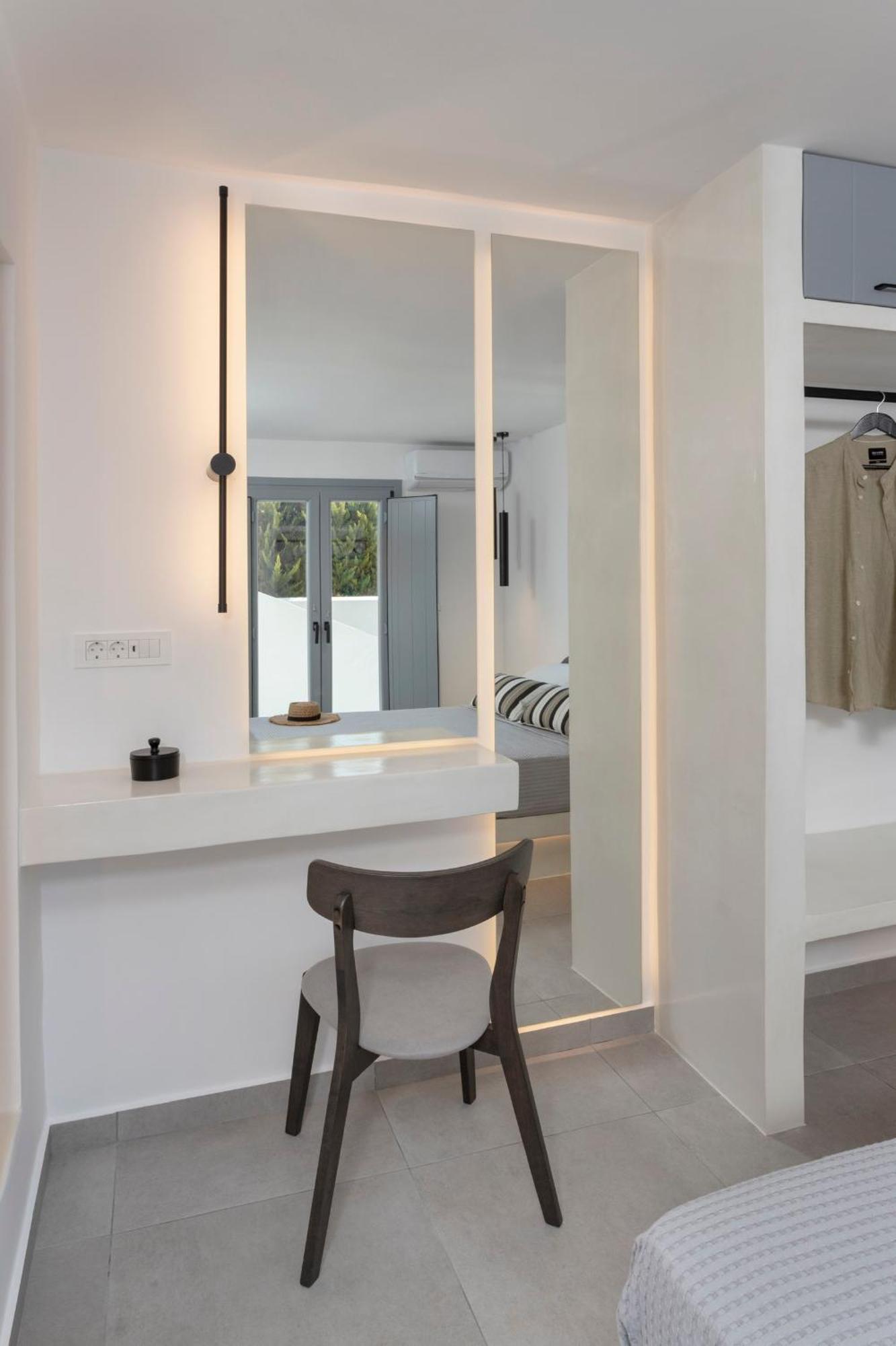 Linea Luxury Suites Fira  Ngoại thất bức ảnh
