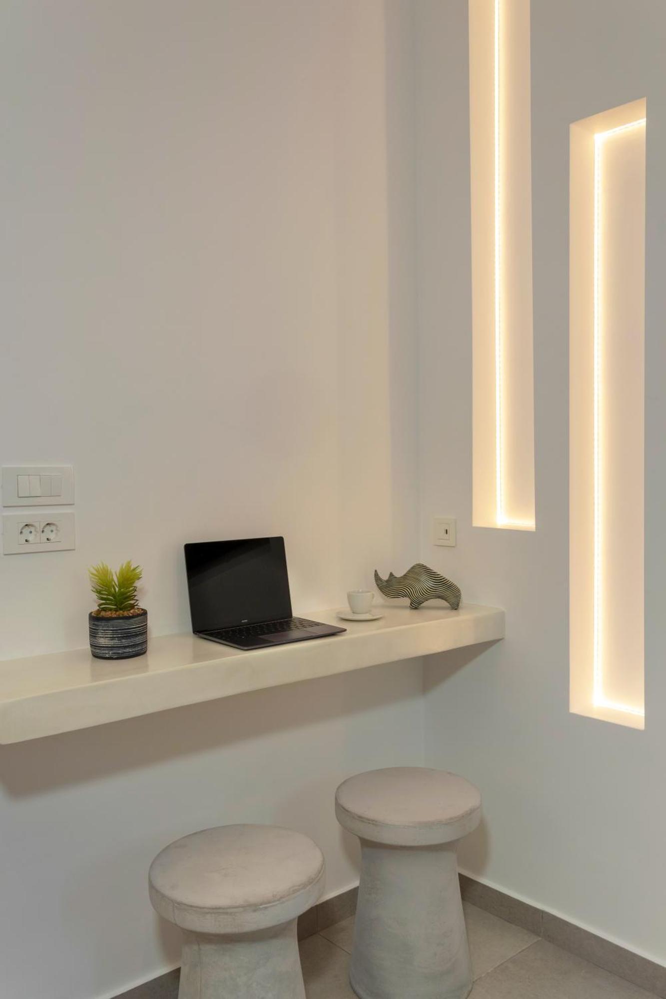 Linea Luxury Suites Fira  Ngoại thất bức ảnh